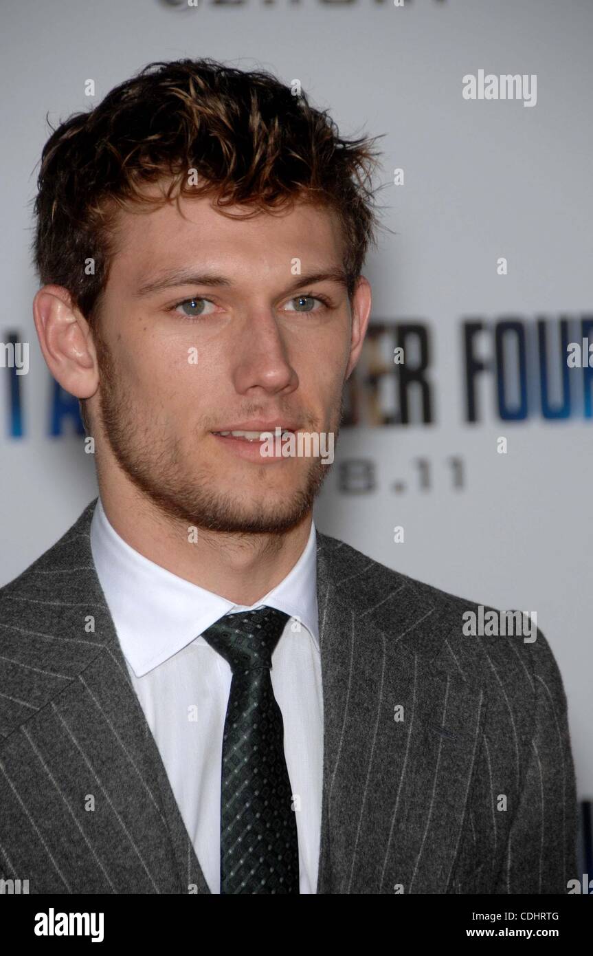 Alex pettyfer i am number four premiere hi-res stock photography and images  - Alamy