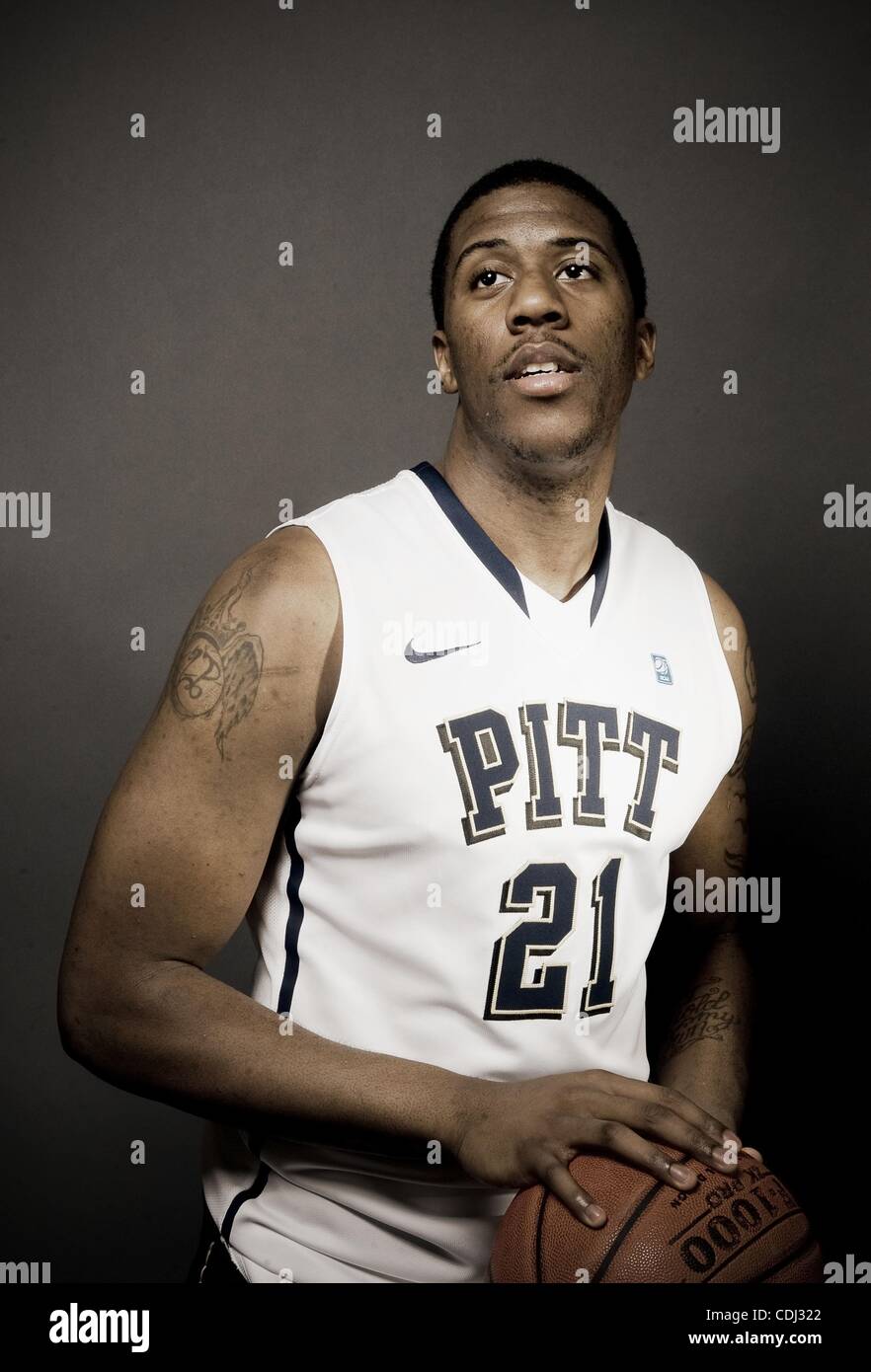 Redshirt freshman hires stock photography and images Alamy