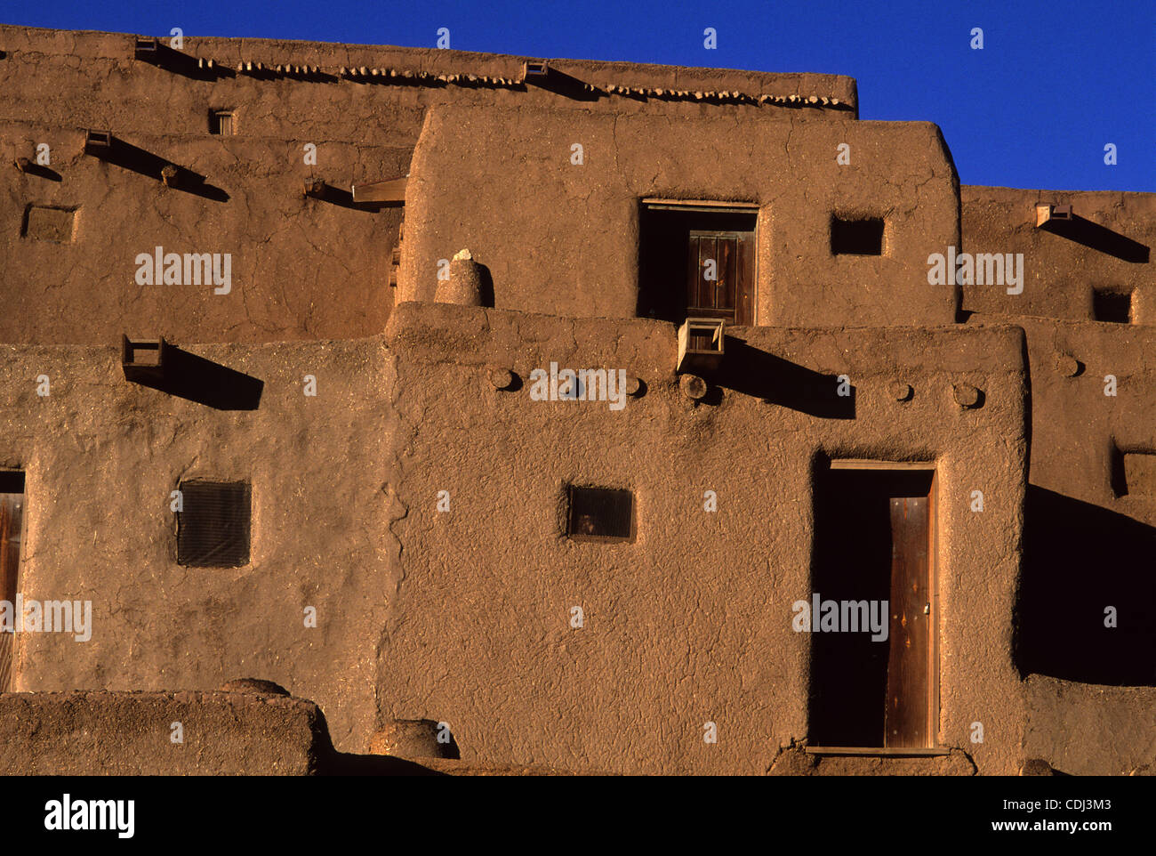 Tewa pueblo hi-res stock photography and images - Alamy
