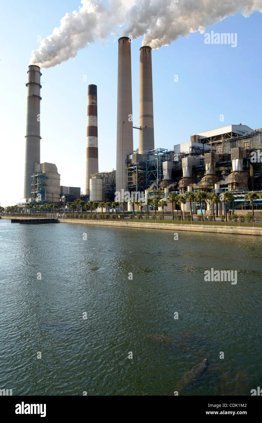 Mar 07, 2011 Apollo Beach, Florida, USA Emissions rise from the