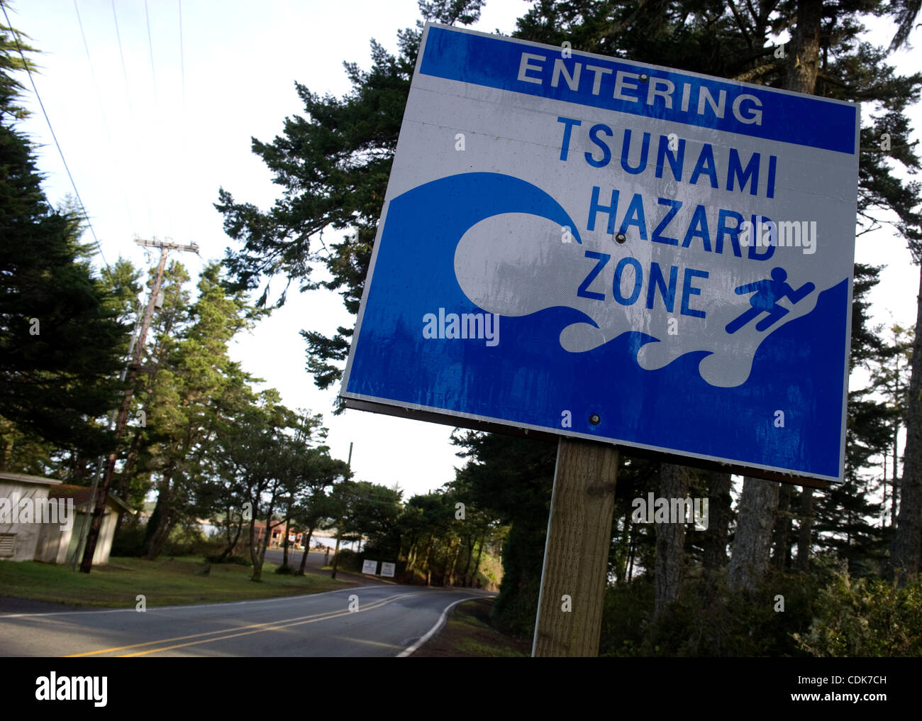 Oregon coast tsunami signs