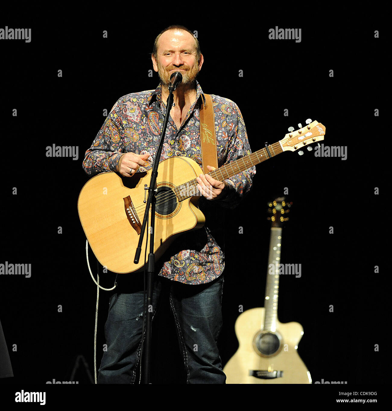 Colin hay tour hi-res stock photography and images - Alamy