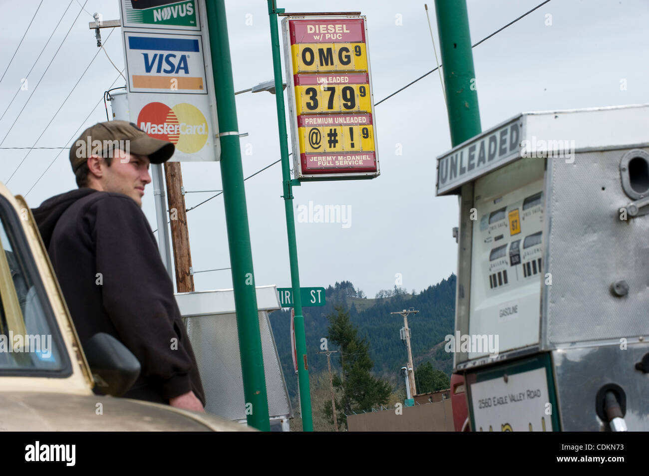 Mar. 23, 2011 Yoncalla, Oregon, U.S Attendant BRIAN LENGSTORF