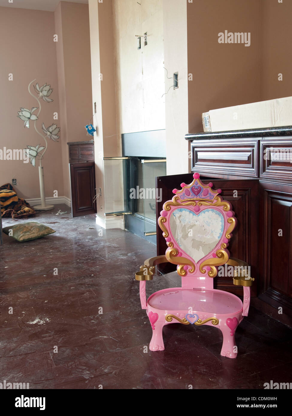 Personal property left inside of a foreclosed home in Friant, California, United states Stock Photo