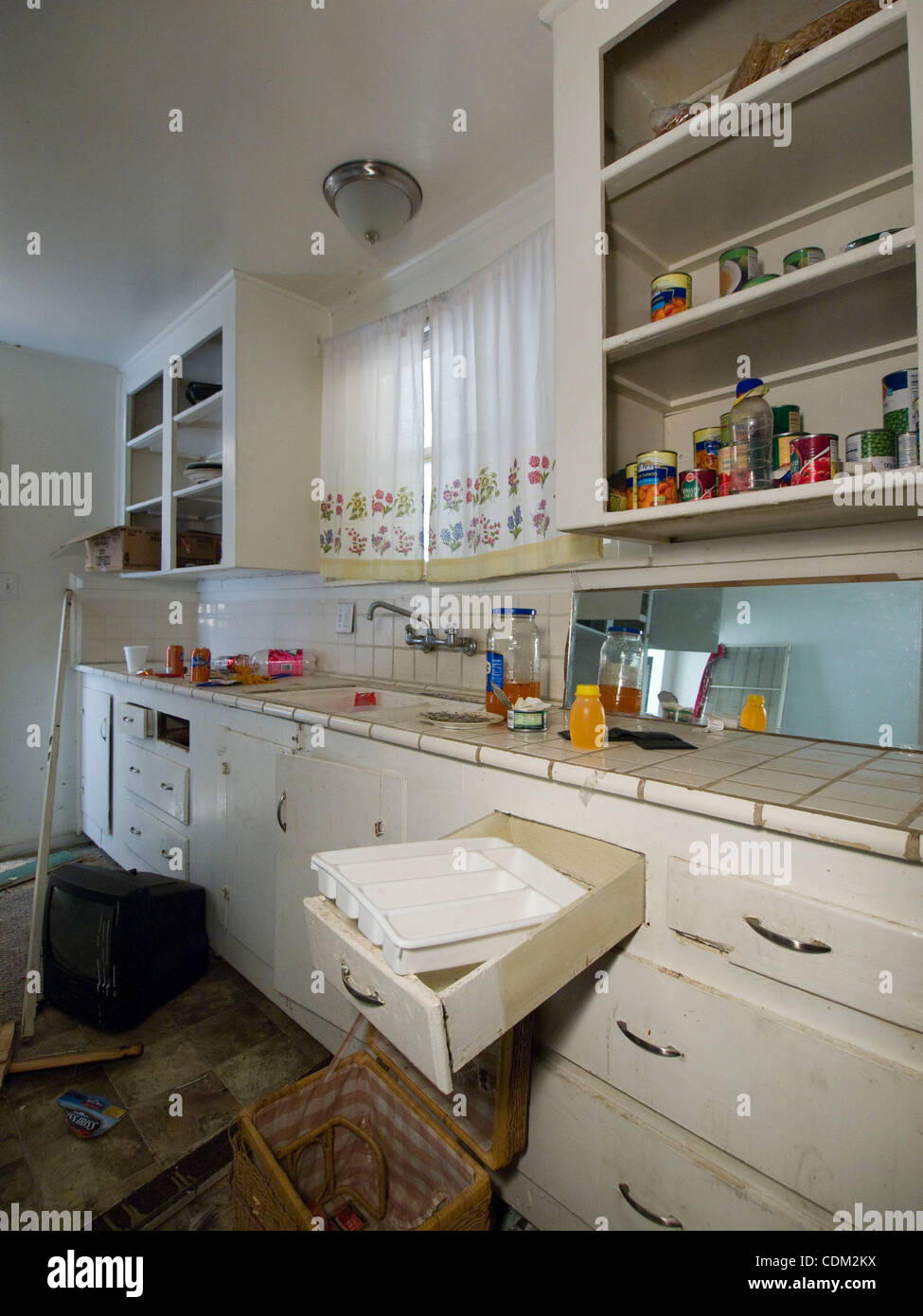 Food and other personal property left inside of a foreclosed home in