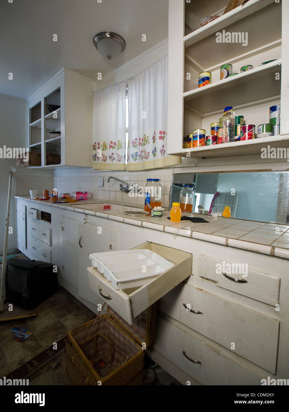 Food and other personal property left inside of a foreclosed home in