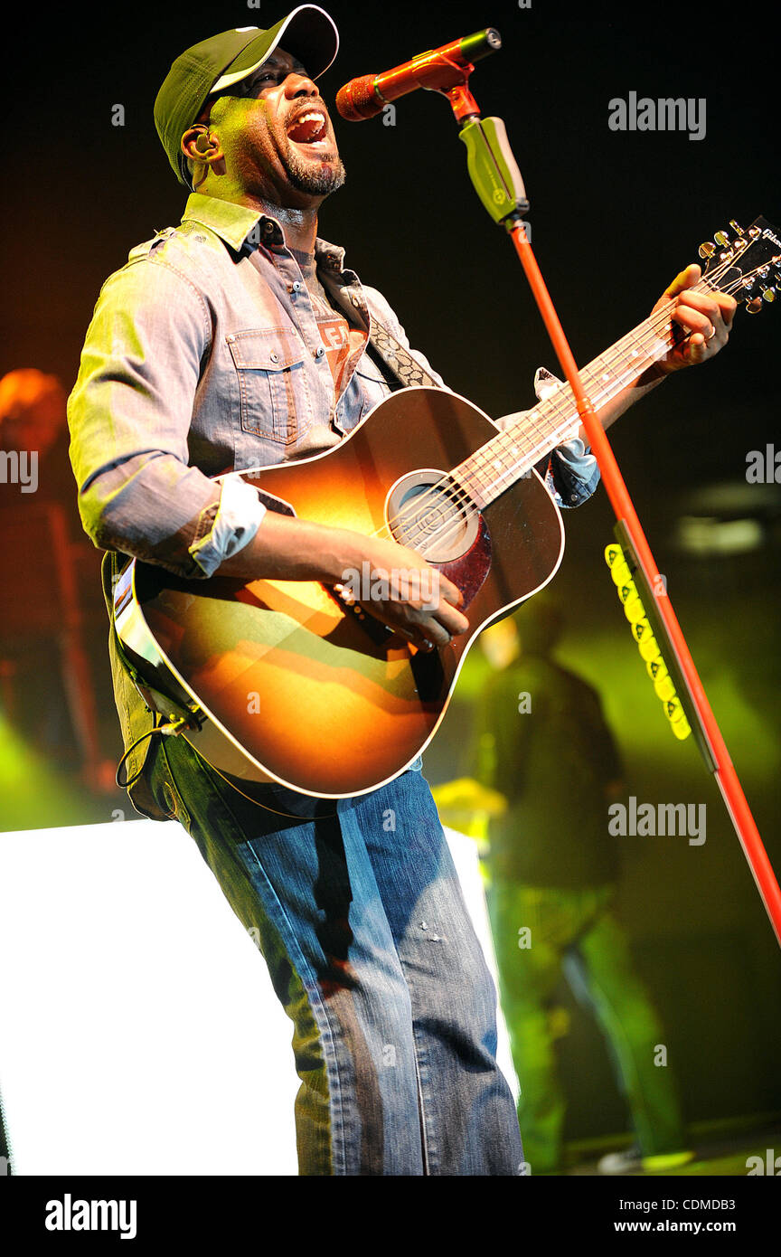 Apr. 6, 2011 - Wilmington, North Carolina; USA - Musician DARIUS RUCKER ...