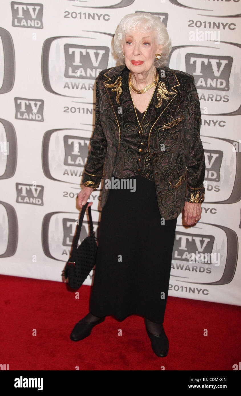 Joyce randolph hi-res stock photography and images - Alamy