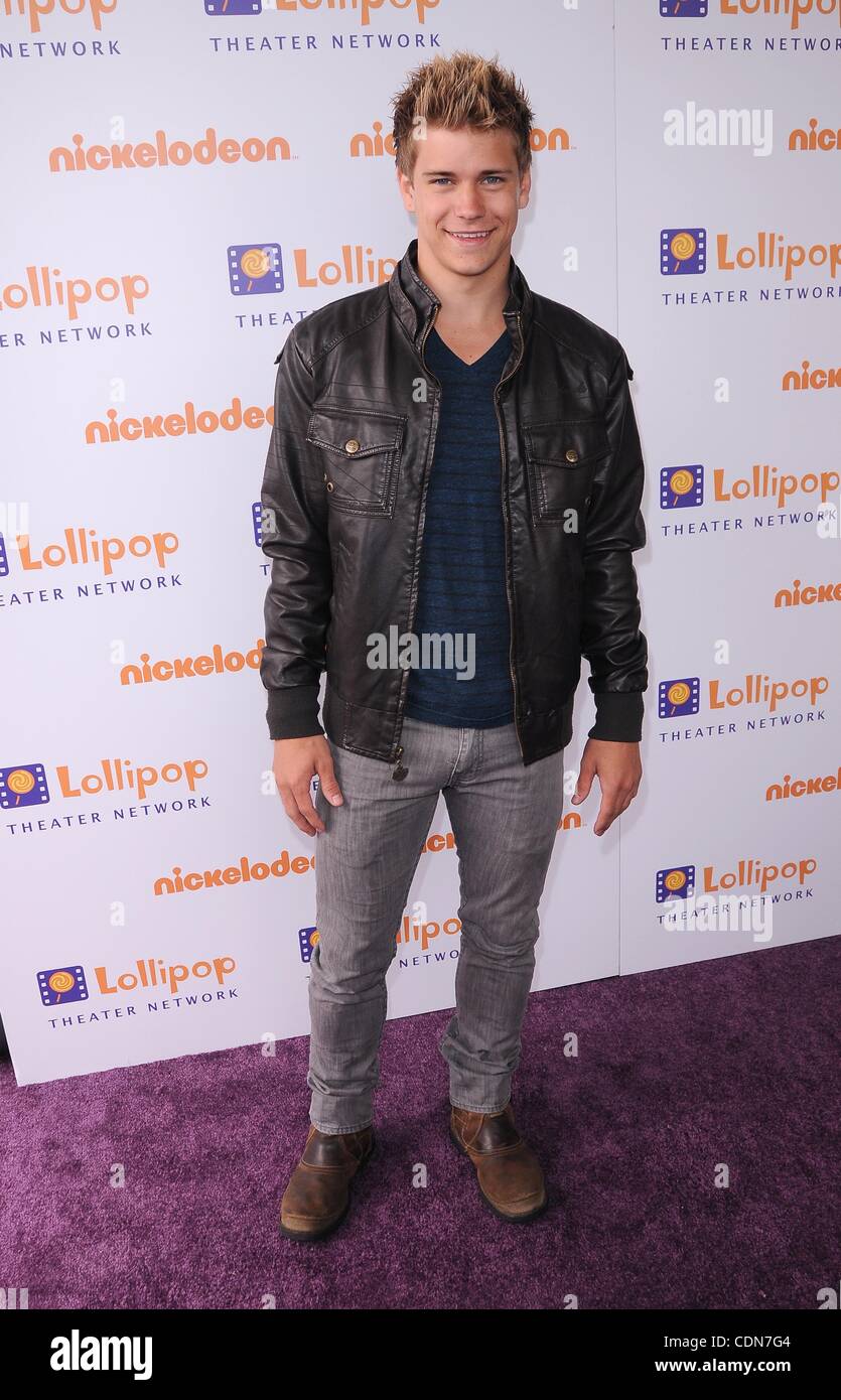 May 7, 2011 - Hollywood, California, U.S. - Lollipop Theater NetworkÃƒâ€¢s 3rd Annual Game Day at Nickelodeon Animation Studios in Burbank, CA  57/11   2011..GLENN MCCUEN(Credit Image: Â© Scott Kirkland/Globe Photos/ZUMAPRESS.com) Stock Photo