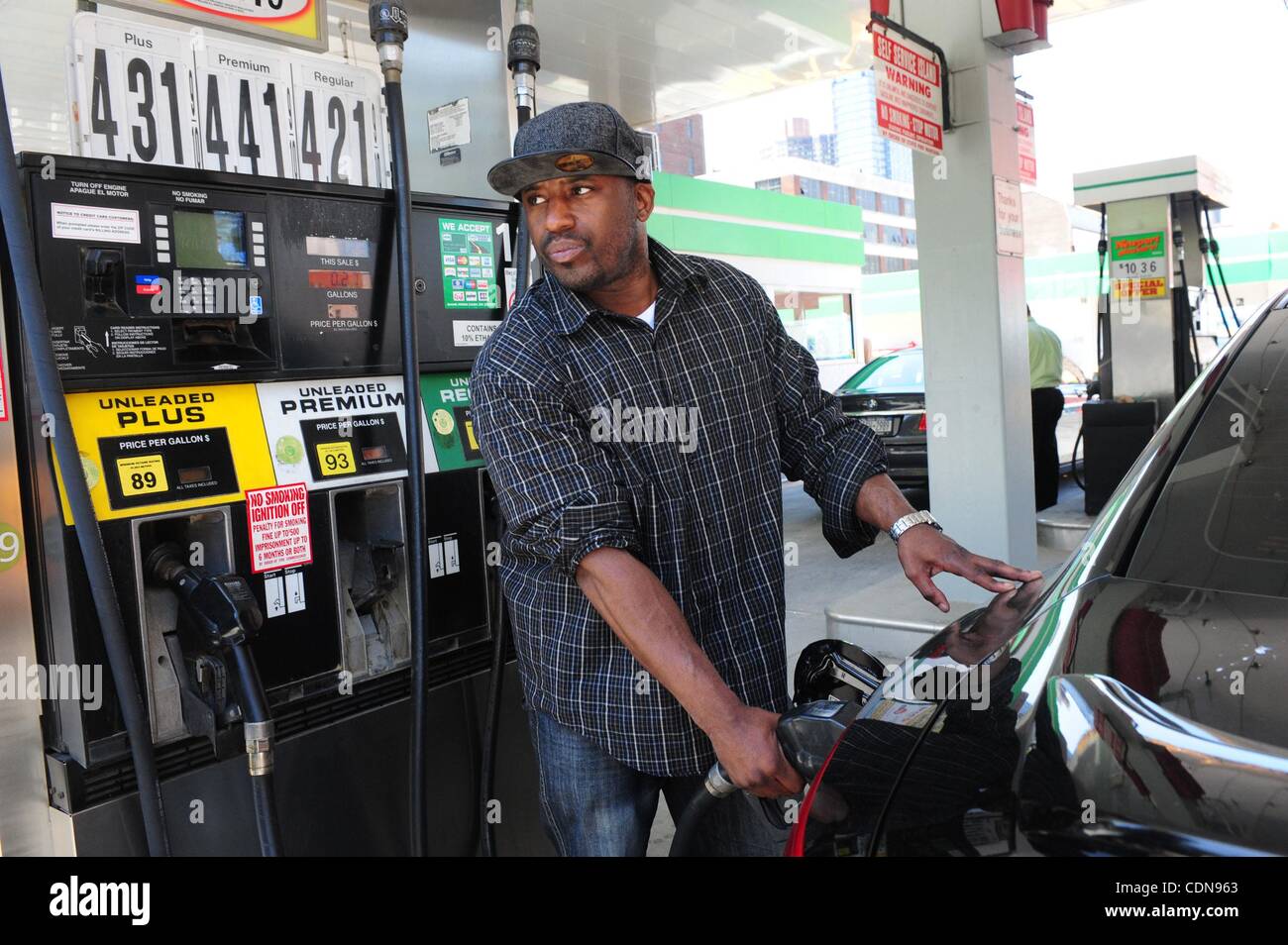 Hess gas station hires stock photography and images Alamy