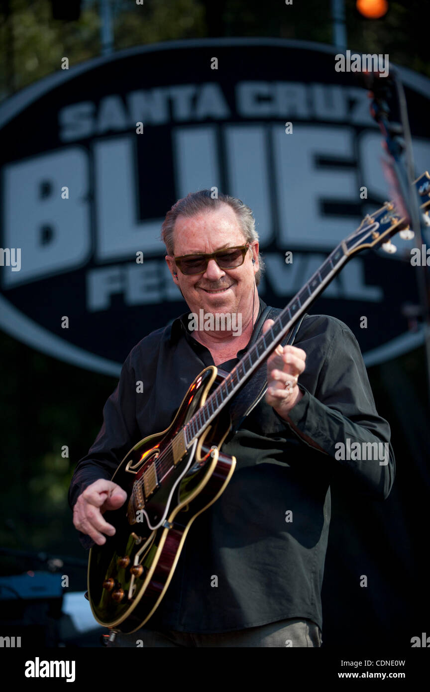 Boz scaggs hi-res stock photography and images - Alamy