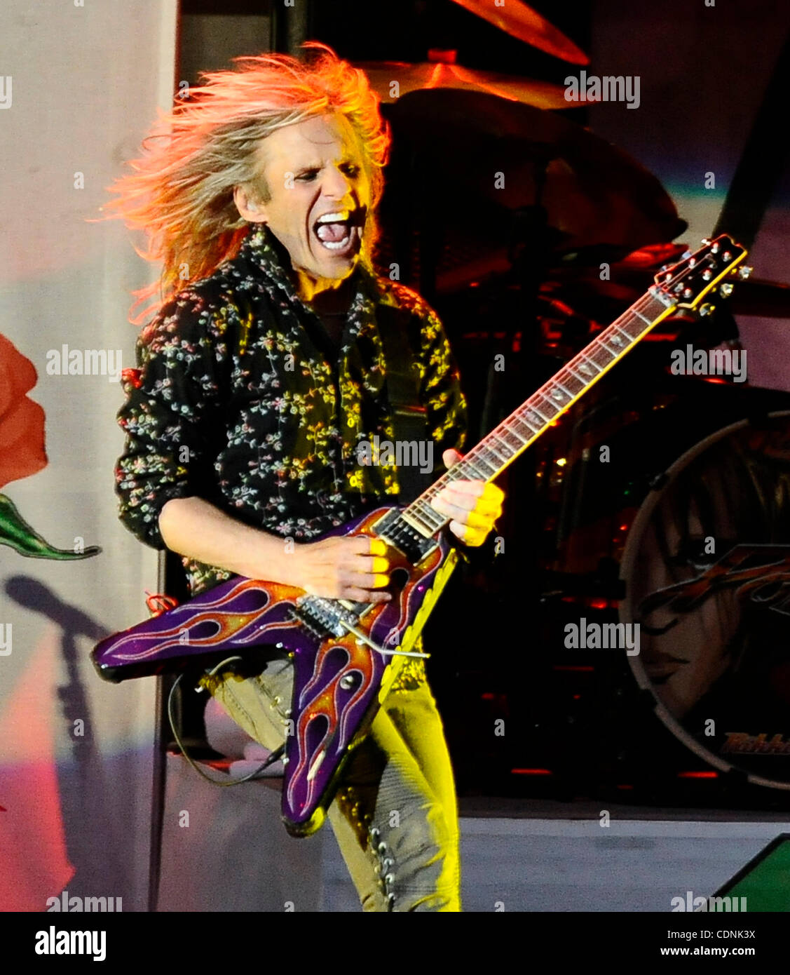 Poison guitarist c c deville hires stock photography and images Alamy