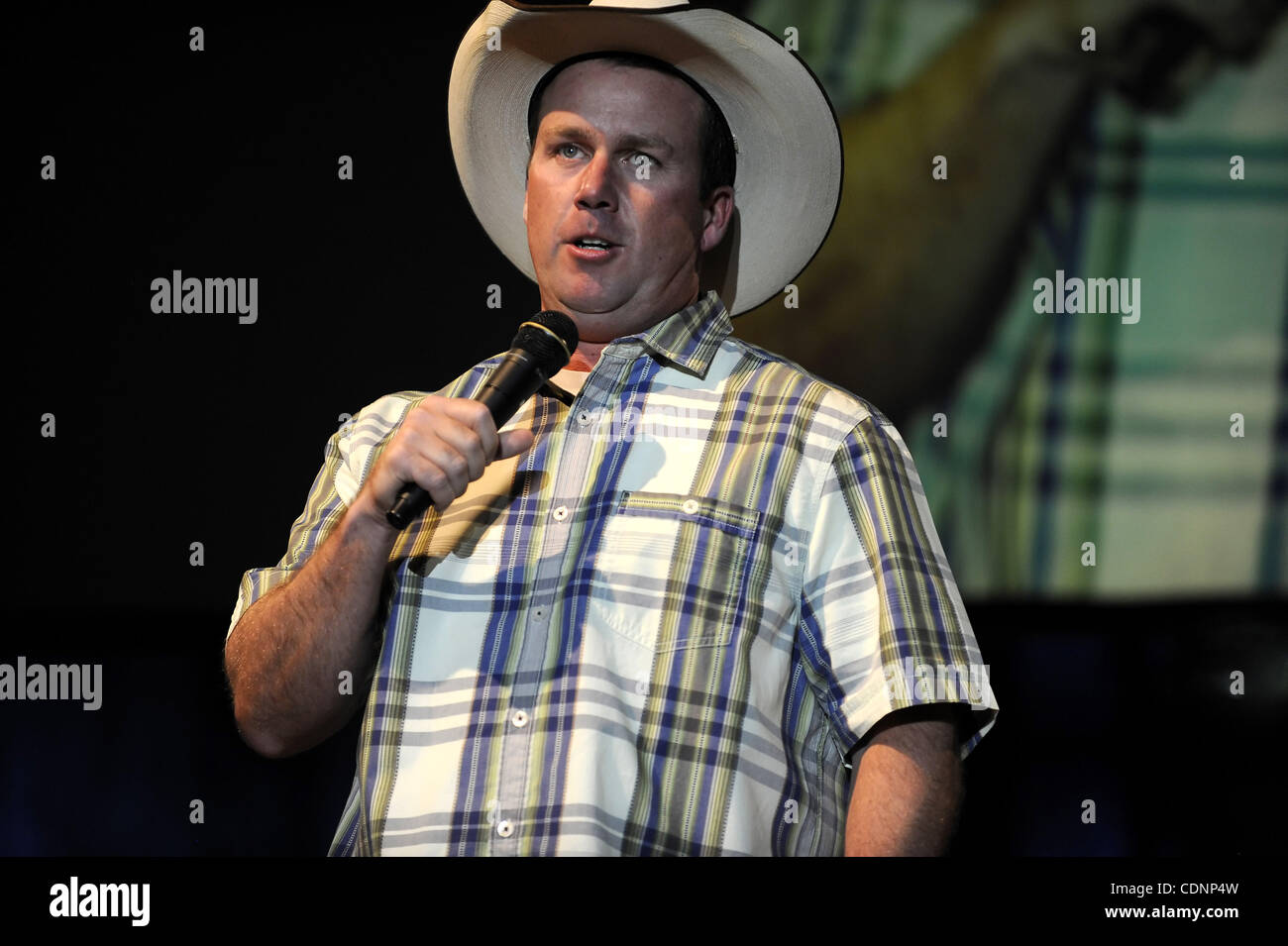 Rodney Carrington performed a live stand up comedy act in the Somala ...