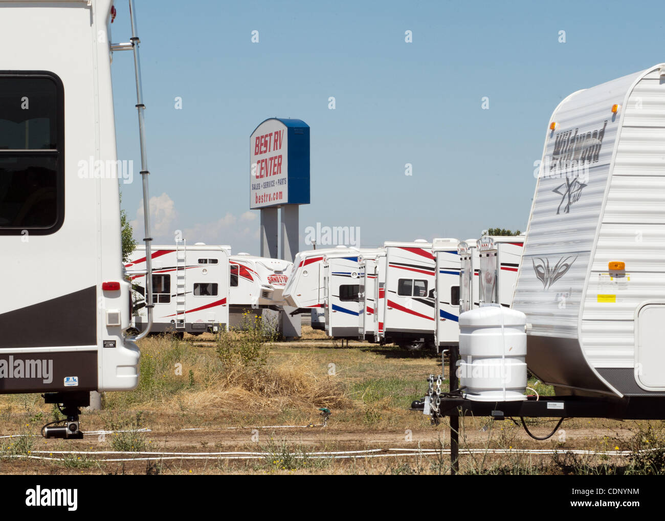 Rows of rvs hires stock photography and images Alamy