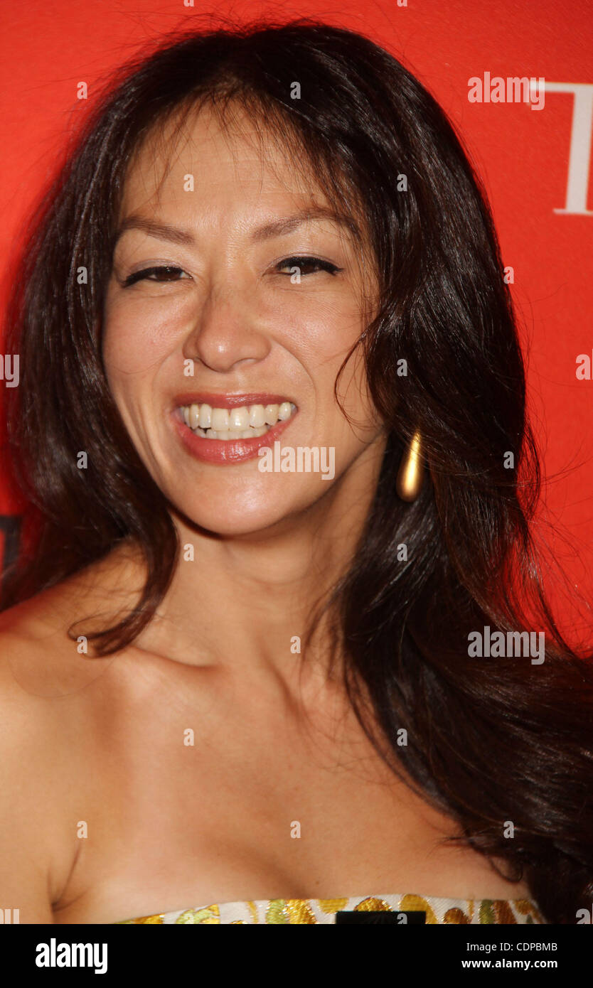 Amy chua hi-res stock photography and images - Alamy
