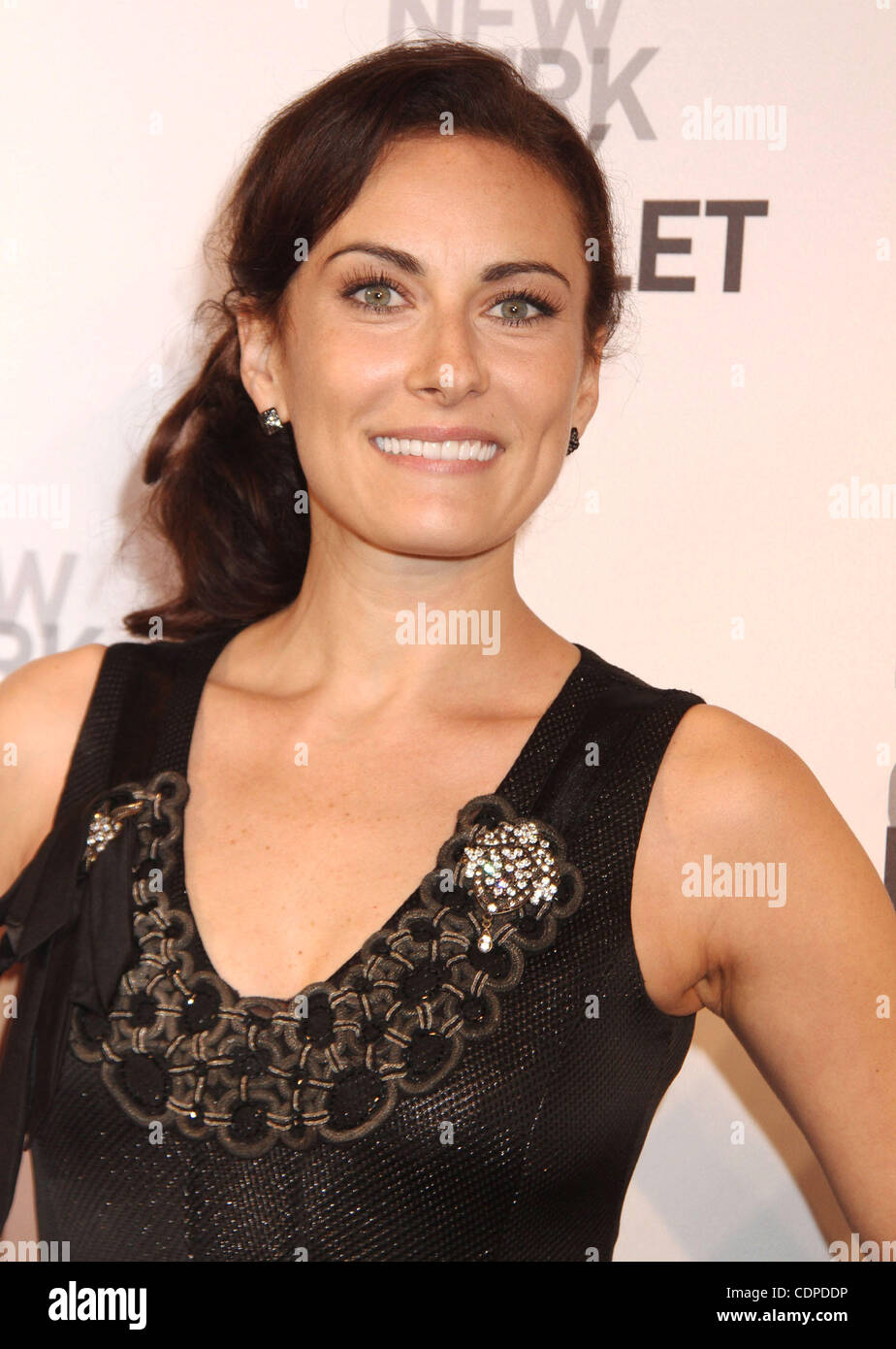 Actress laura benanti hi-res stock photography and images - Alamy