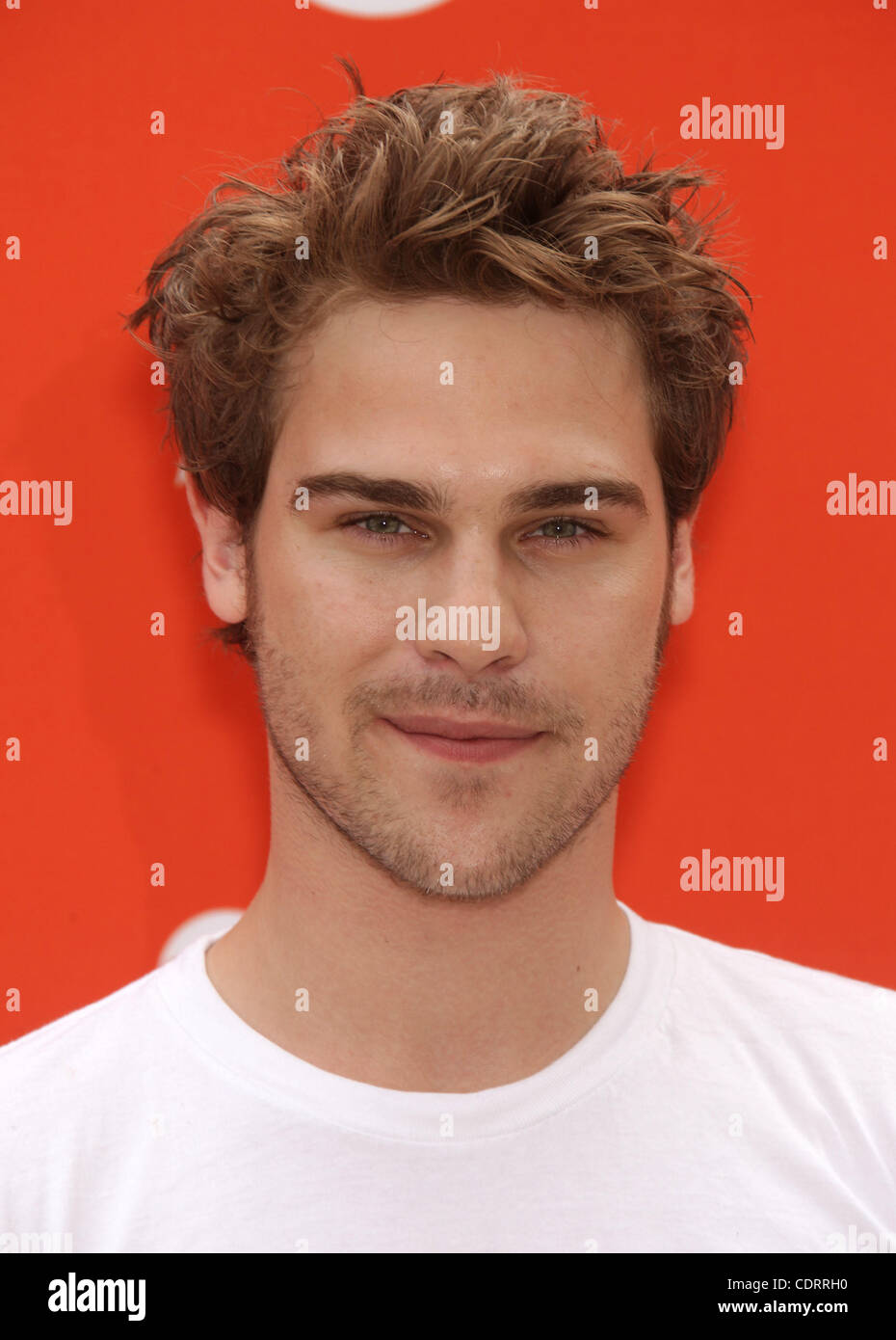 Grey damon hi-res stock photography and images - Page 2 - Alamy, image size:930x1390