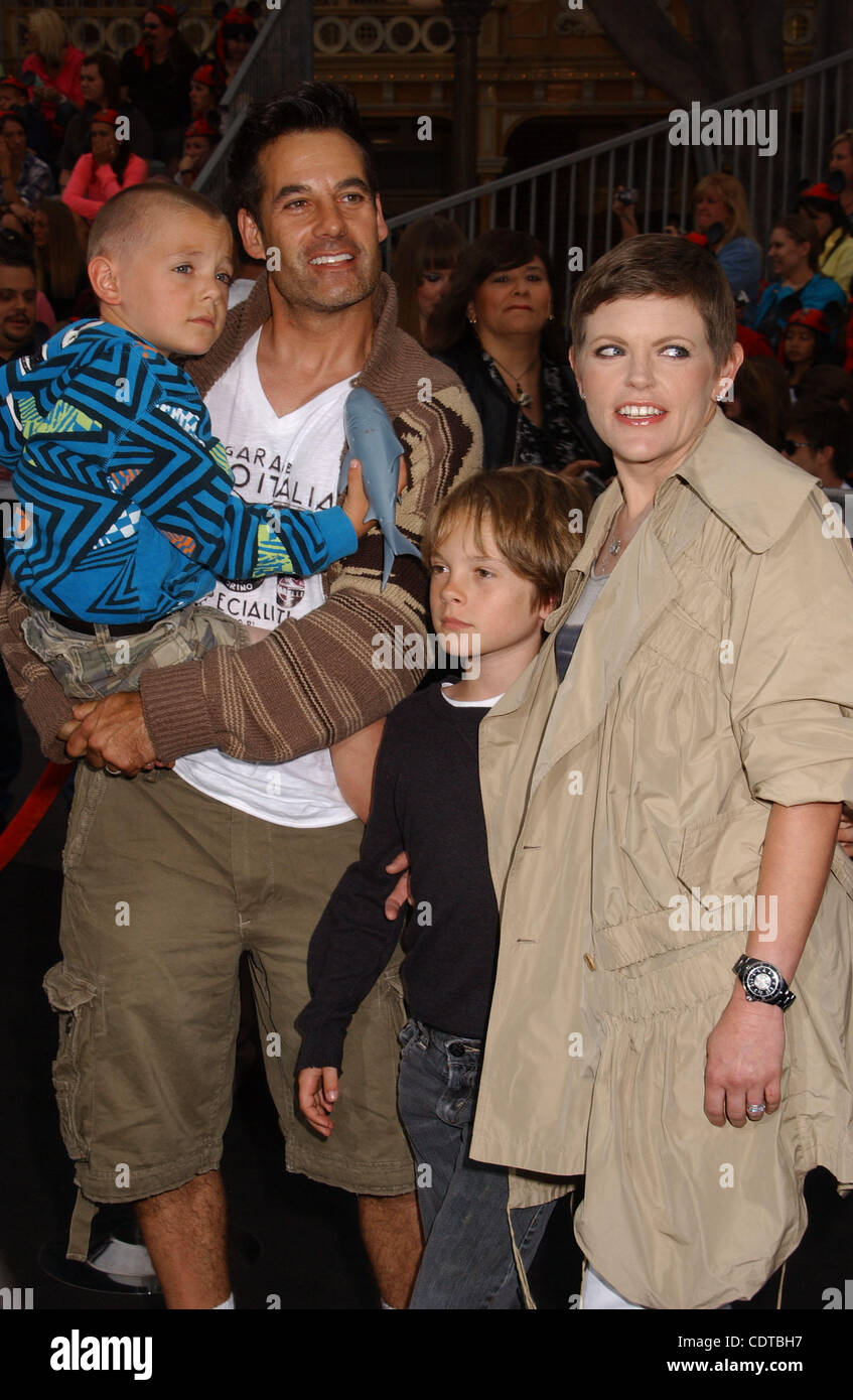 May 7, 2011 - Hollywood, California, U.S. - NATALIE MAINES & FAMILY ATTEND THE PREMIERE OF ''PIRATES OF THE CARIBBEAN: ON STRANGER TIDES'' AT DISNEYLAND IN ANAHEIM , CA ON MAY 7,2011.(Credit Image: Â© Phil Roach/Globe Photos/ZUMAPRESS.com) Stock Photo