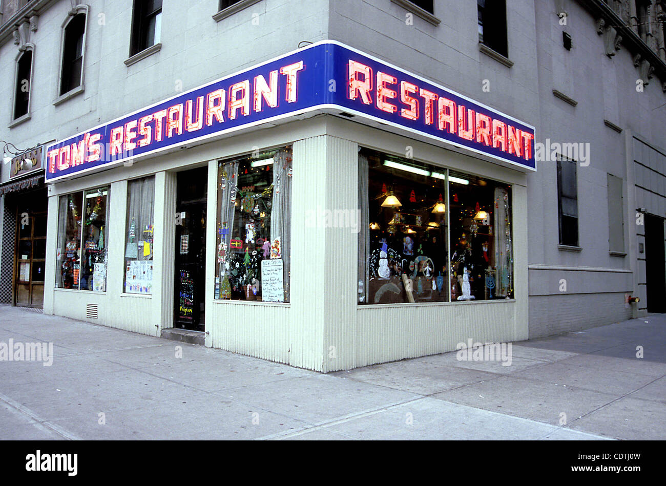 K10952AR          SD1229.SEINFELD.TOM'S RESTAURANT AT NEW YORK LANDMARKS.    /   1997(Credit Image: Â© Andrea Renault/Globe Photos/ZUMAPRESS.com) Stock Photo