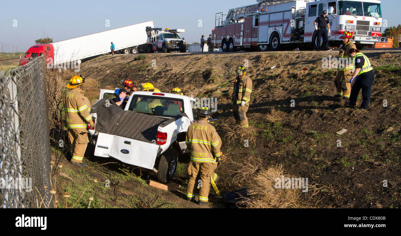 Oct. 17, 2011 Modesto, CA, USA A semi truck traveling south on