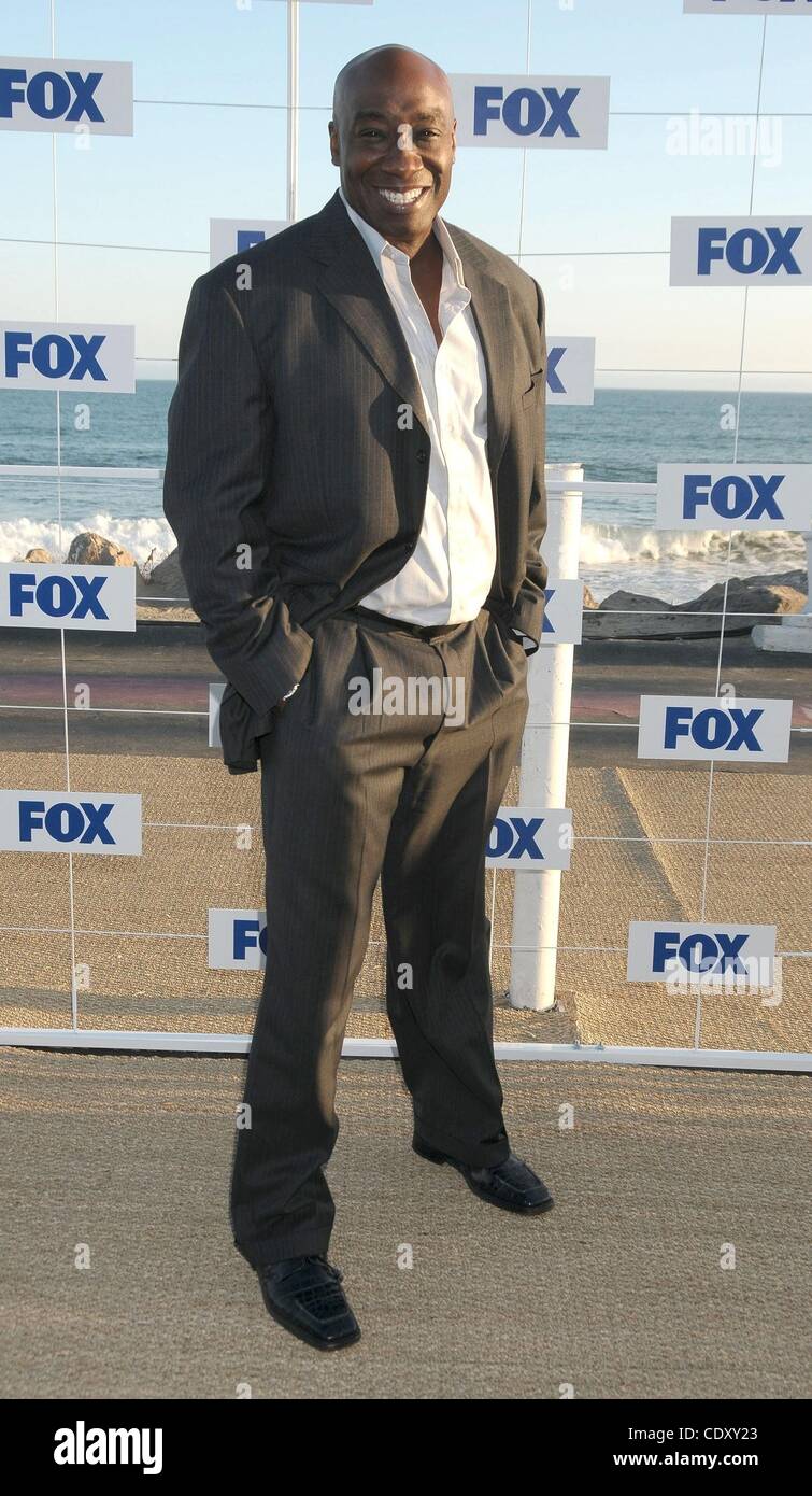 Aug. 5, 2011 - Los Angeles, California, USA - Aug 05, 2011 - Los Angeles, California, USA - Actor MICHAEL CLARK DUNCAN   at the Fox All Star Party 2011 held at Gladstone's restaurant Malibu, CA. (Credit Image: © Paul Fenton/ZUMAPRESS.com) Stock Photo