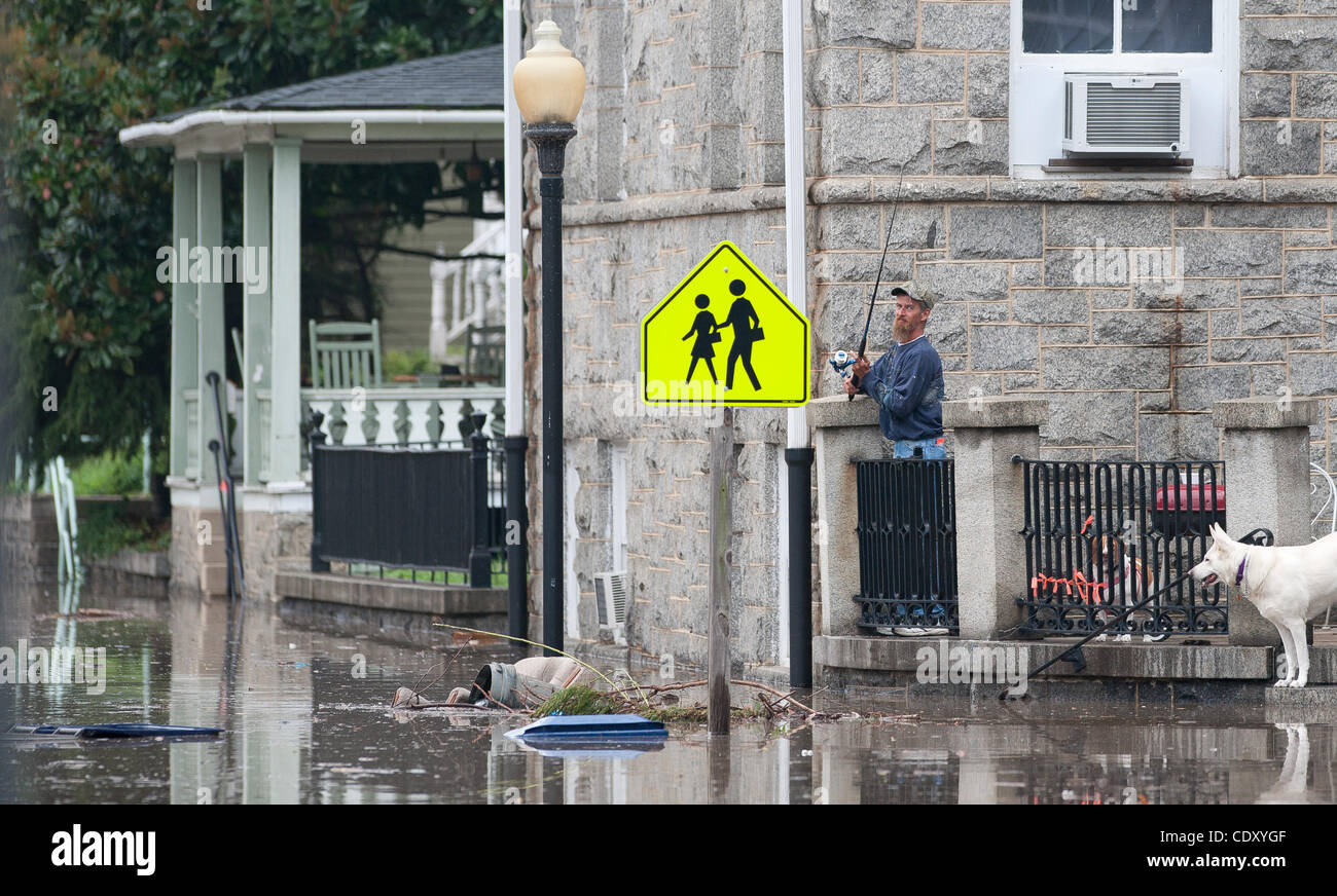 Sept. 9, 2011 Port Deposit, Maryland, U.S. Residents try to make