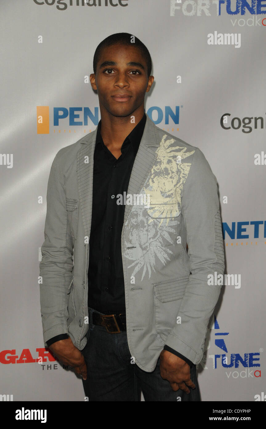 Oct. 5, 2011 - Los Angeles, California, U.S. - Blake Young- Fountain ...