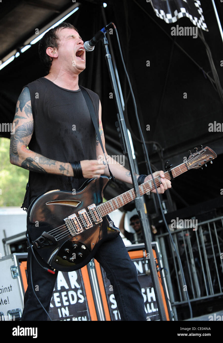 Against Me! Frontman Tom Gabel Becoming a Woman - ABC News