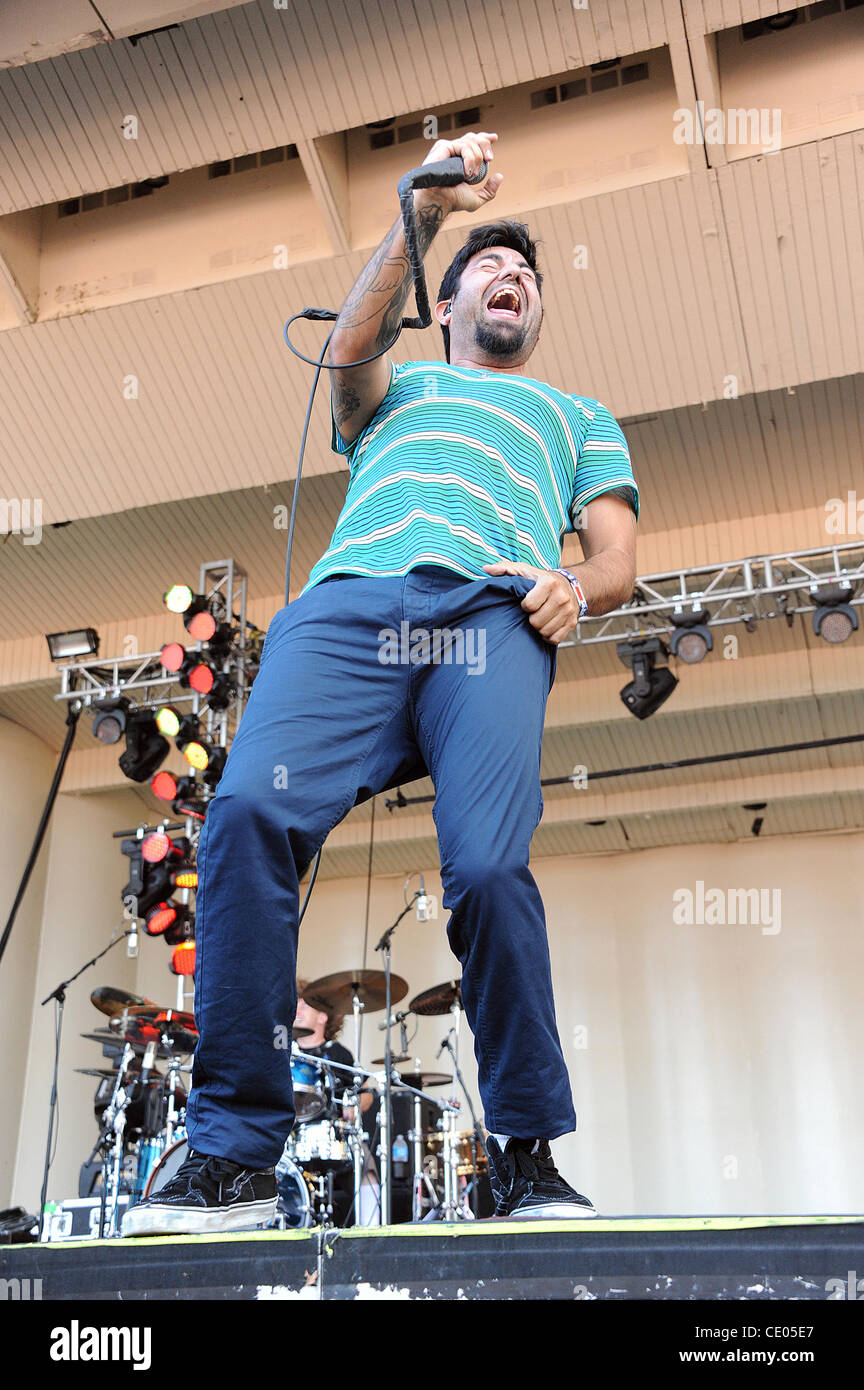 Chino moreno live hires stock photography and images Alamy