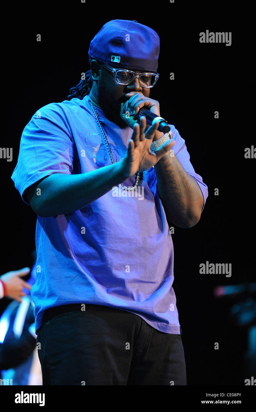 Tea Pain Rapper Oct 1, 2011 - Raleigh, North Carolina; USA - Singer T- PAIN performs ...