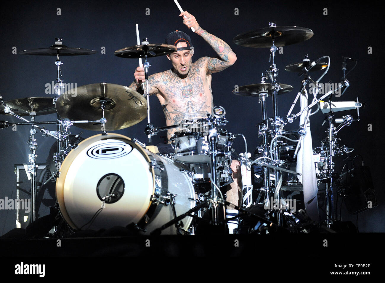 Travis Barker Drumming Upside Down