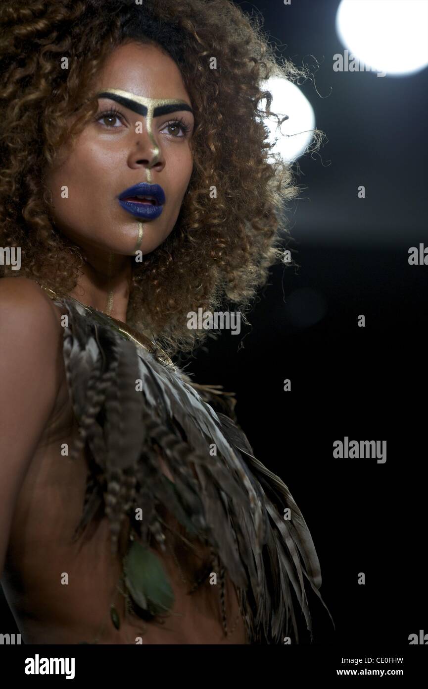 Sept. 17, 2011 London, England, UK Models participate in House of