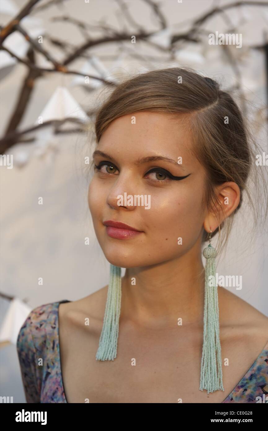 Sept. 20, 2011 Birmingham, England, UK Models exhibit the Saloni