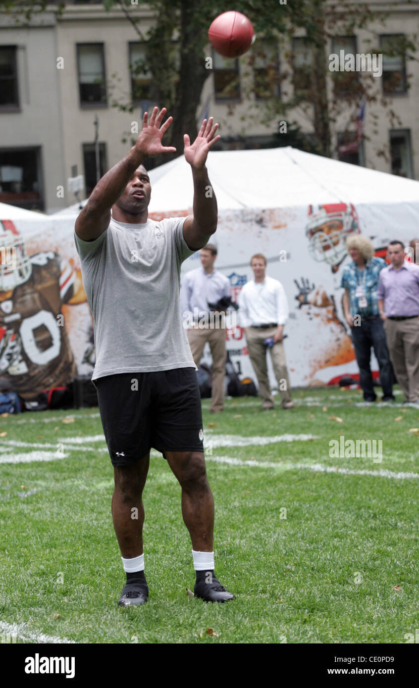 Herschel Walker attends the EA Sports Madden NFL 12 Pigskin Pro-AM at  Bryant Park in New York on July 27, 2011. UPI /Laura Cavanaugh Stock Photo  - Alamy