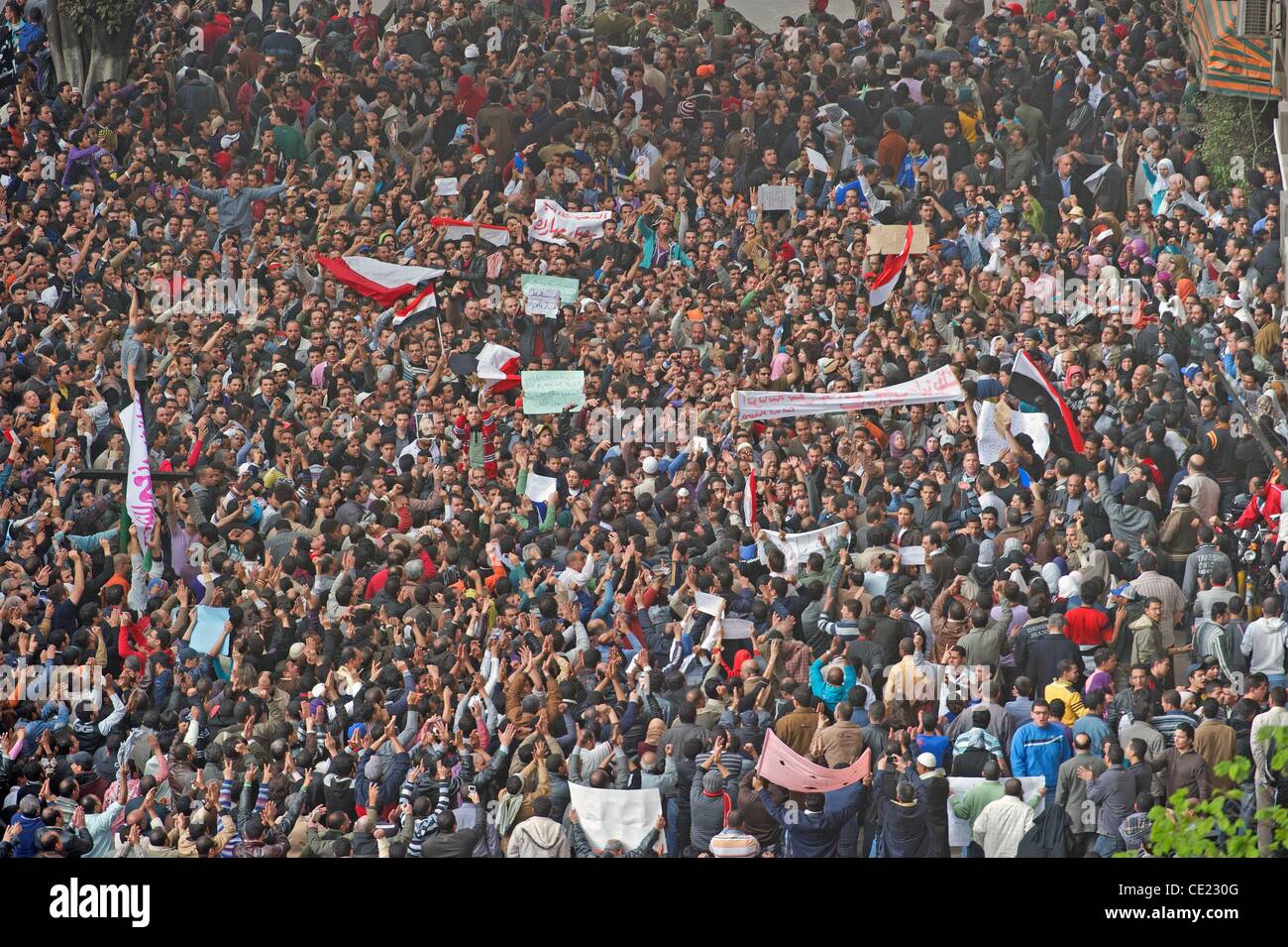 Protesters In Cairo Demonstrators Want An End To Almost 30 Years Of 