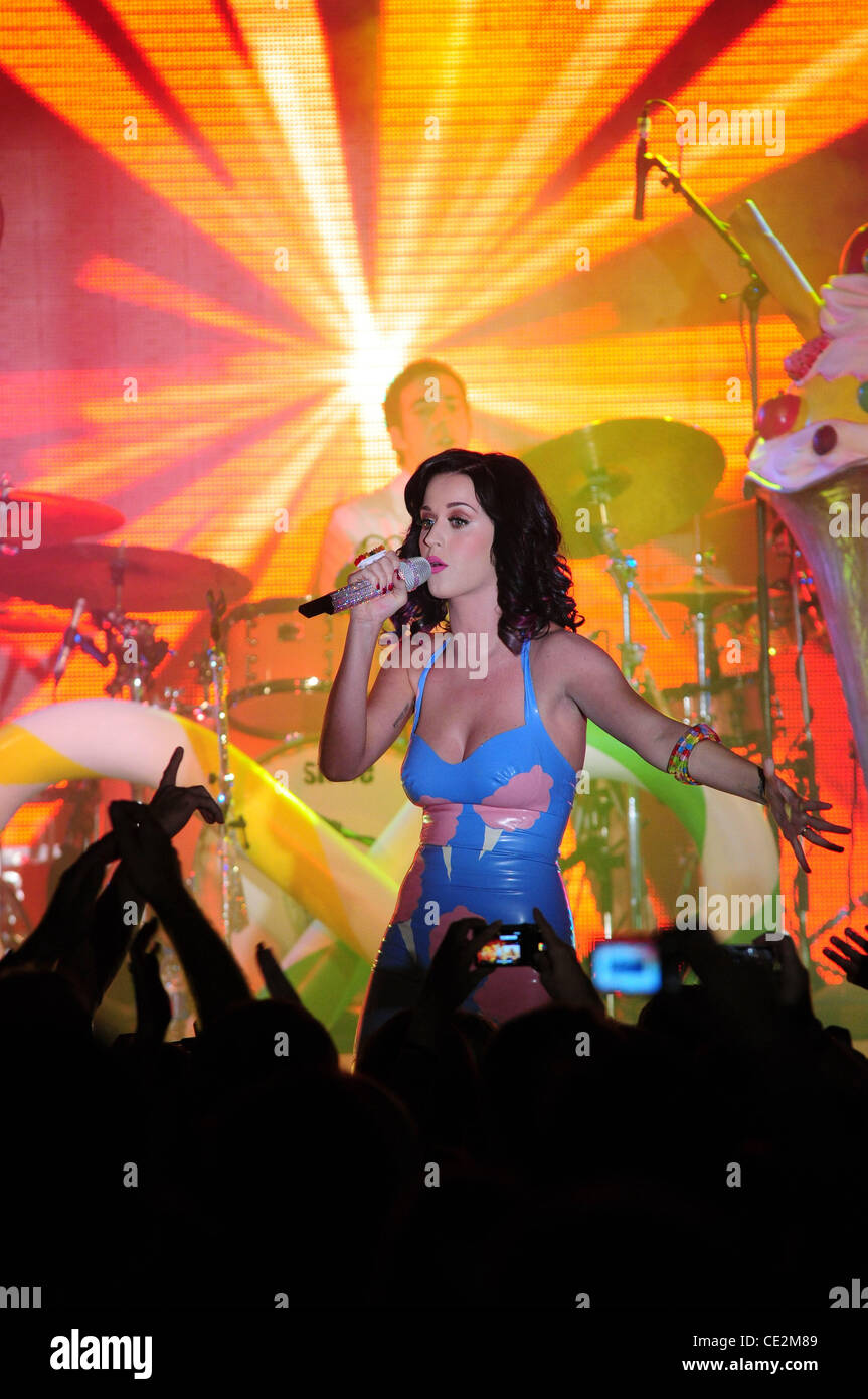 Katy Perry Performing Live At Postbahnhof Am Ostbahnhof Berlin