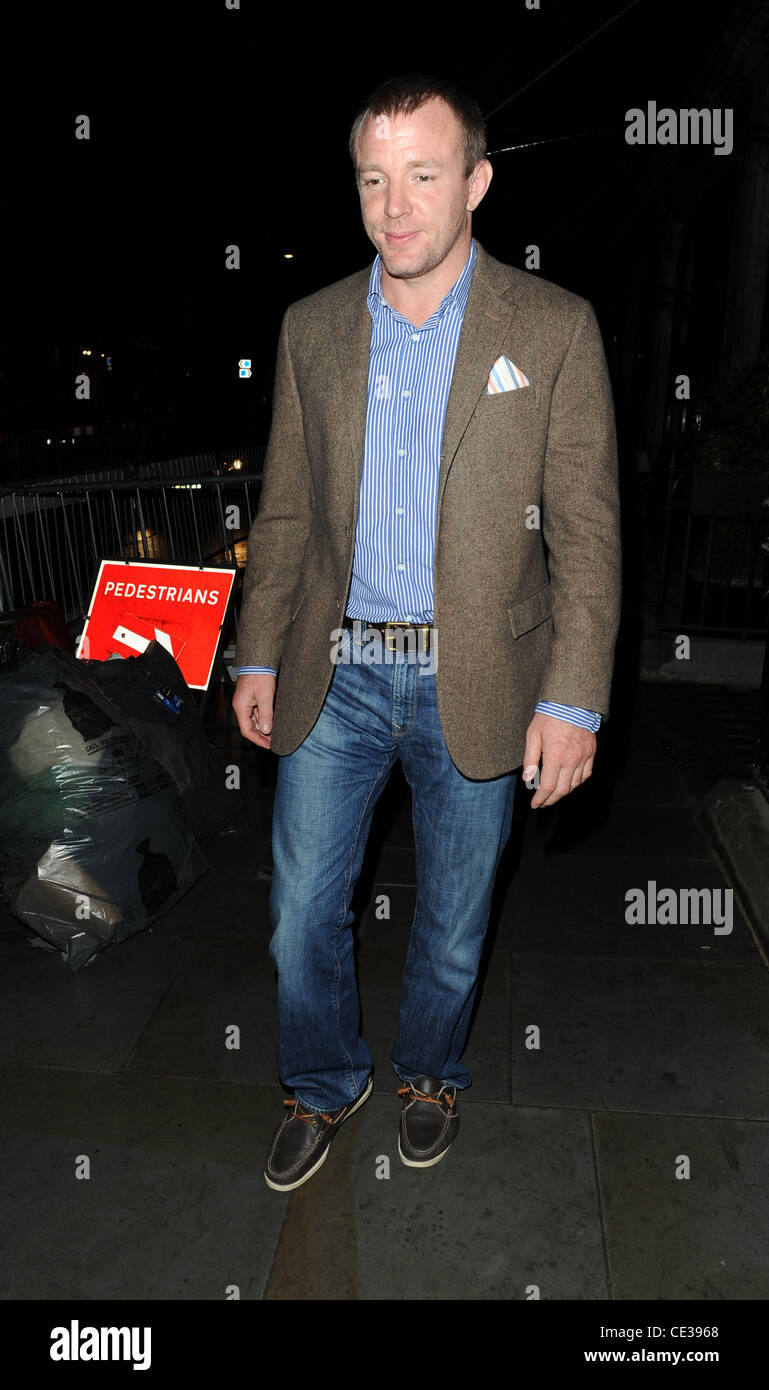 Guy ritchie leaving scotts restaurant london hi-res stock photography ...