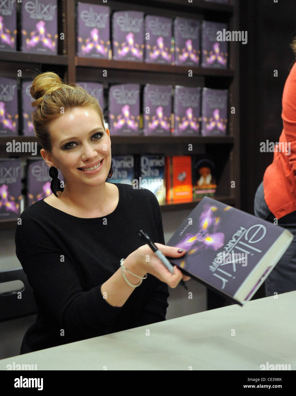 Hilary Duff Signing Copies Of Her Book Elixir At Barnes Noble