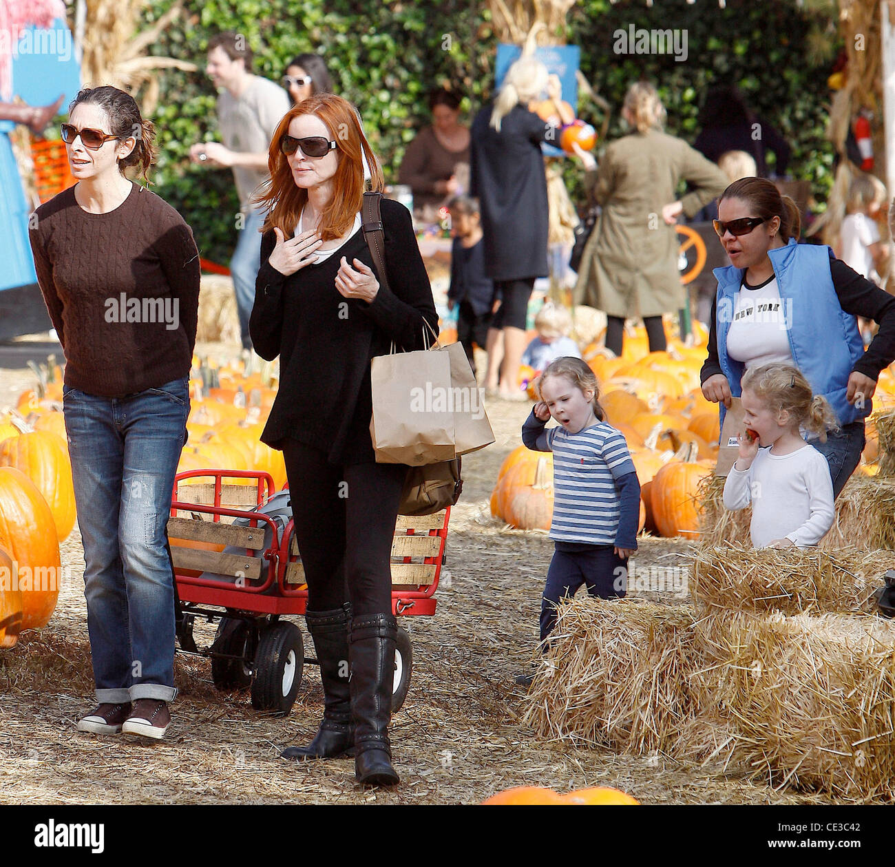 Marcia Cross, Savannah Mahoney and Eden Mahoney Marcia Cross takes her ...