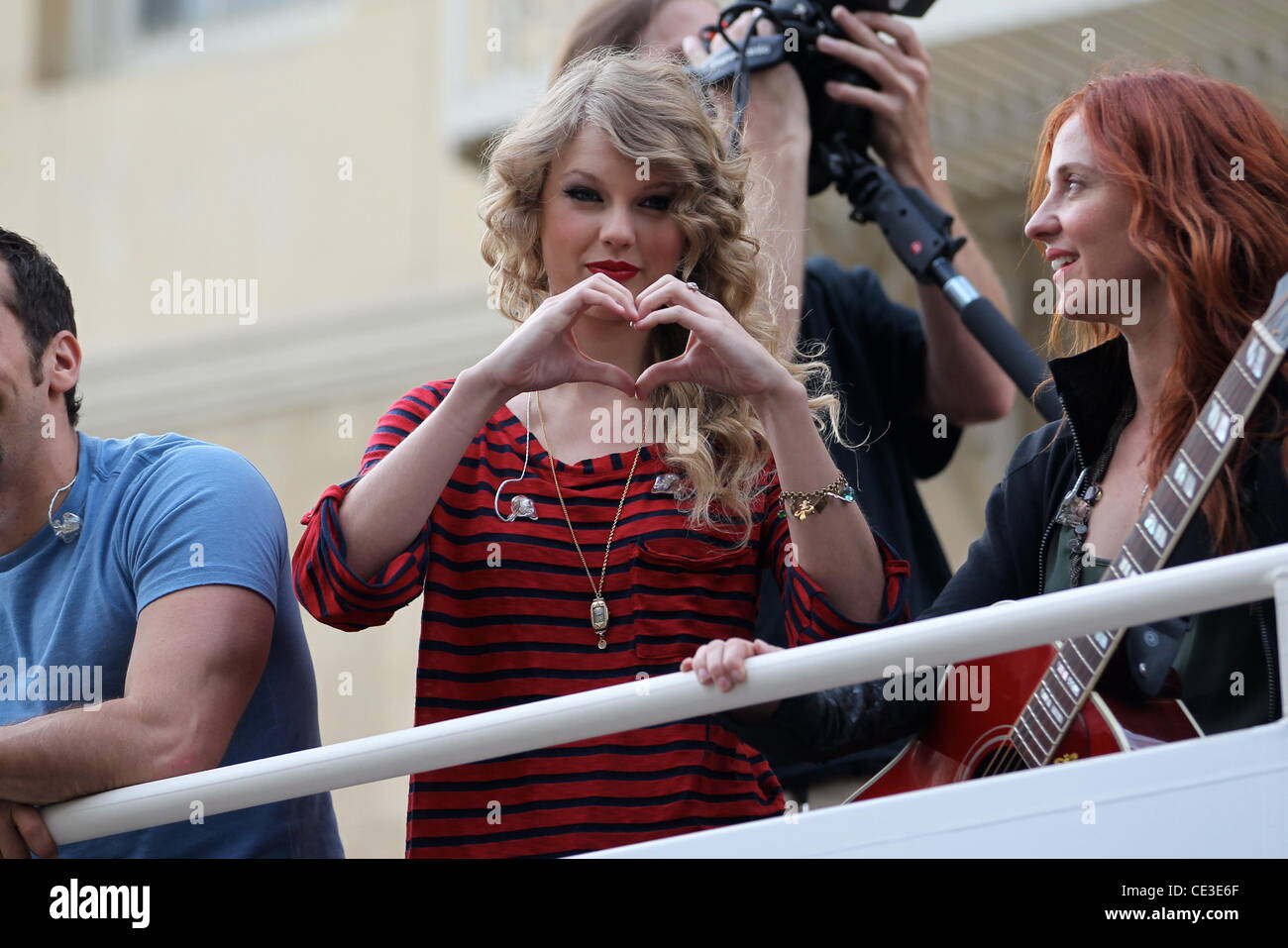 Pop country singer Taylor Swift arrives at LAX after flying in from Hong  Kong where she wrapped up the Asian portion of her Speak Now tour. Swift,  who looked fresh and fabulous