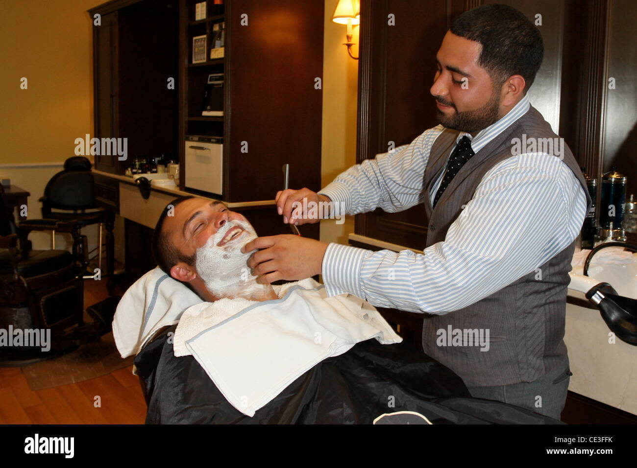 Nick Swisher New York Yankees outfielder getting his beard shaved at the  Art of Shaving, Americana at Brand Los Angeles, California - 03.11.10 Stock  Photo - Alamy