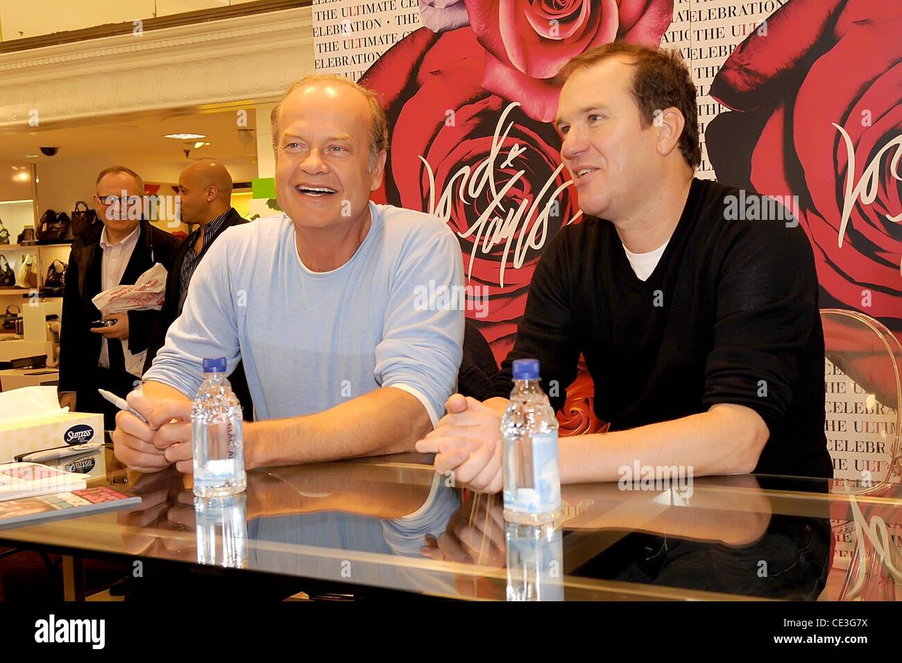 Kelsey Grammer and Douglas Hodge stars of Broadway's 'La Cage aux