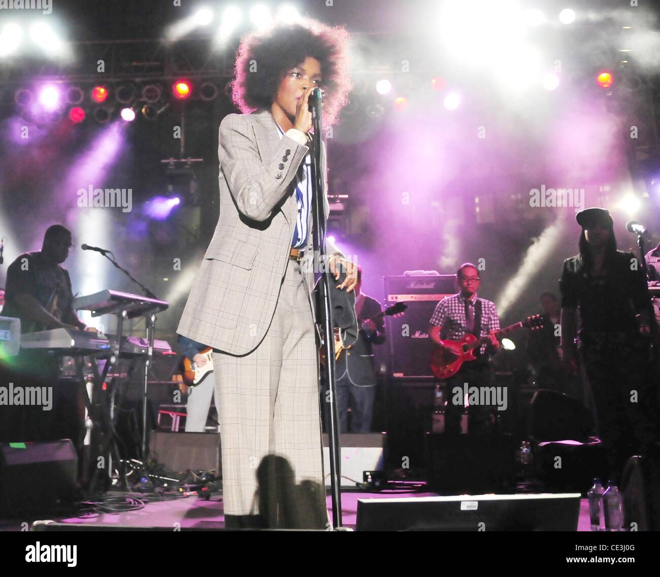 lauryn-hill-performs-live-at-the-foote-green-university-of-miami-miami