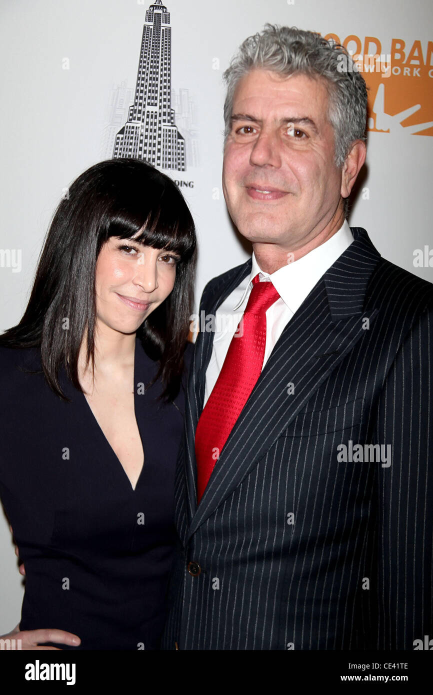 Ottavia Busia And Anthony Bourdain Mario Batali And Food Bank For Nyc Launch The Culinary Council At The Empire State Building Arrivals New York City Usa 07 12 10 Stock Photo Alamy
