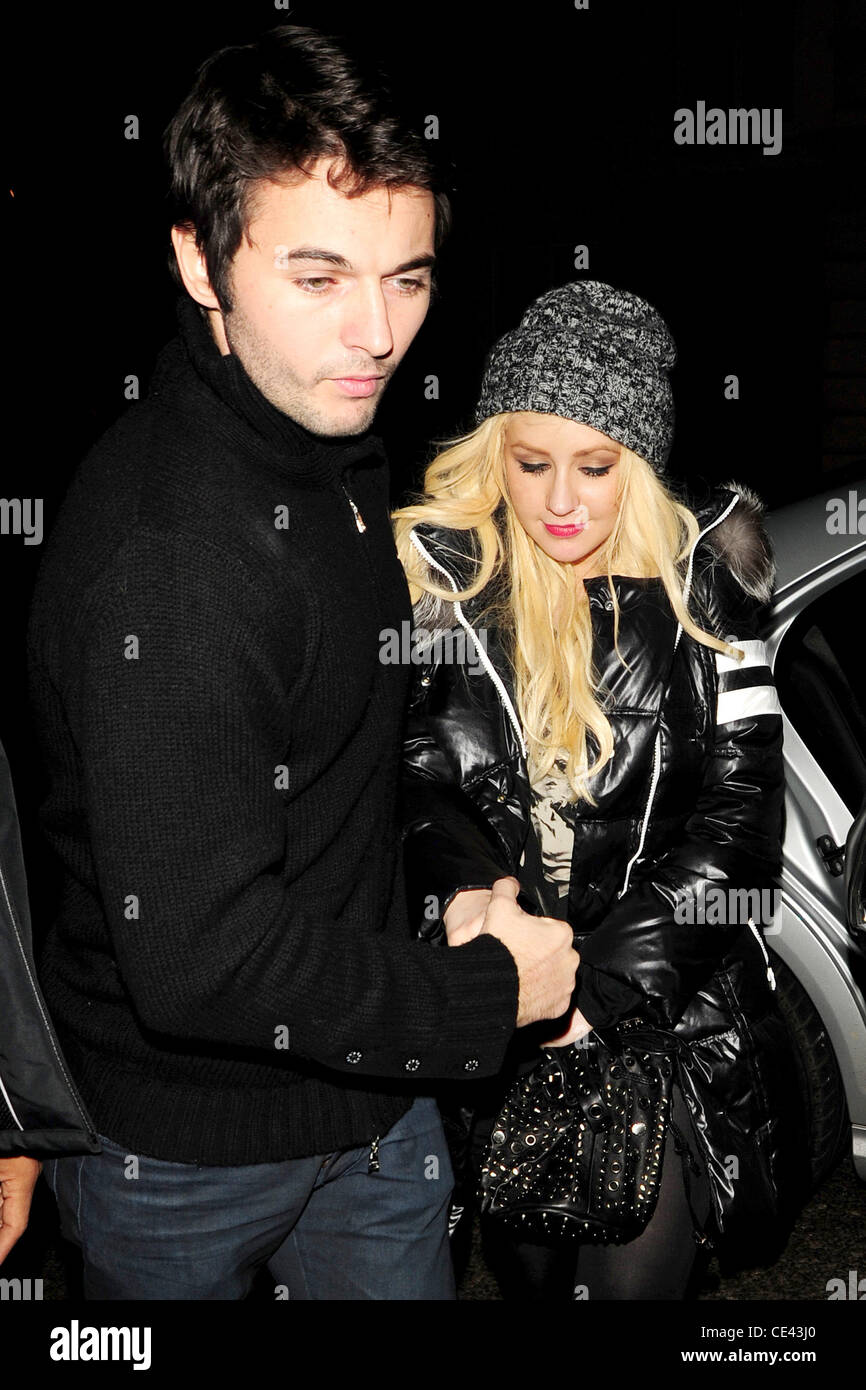 Matt Ruttler Matt Rutler and Christina Aguilera Christina Aguilera gets a helping ...