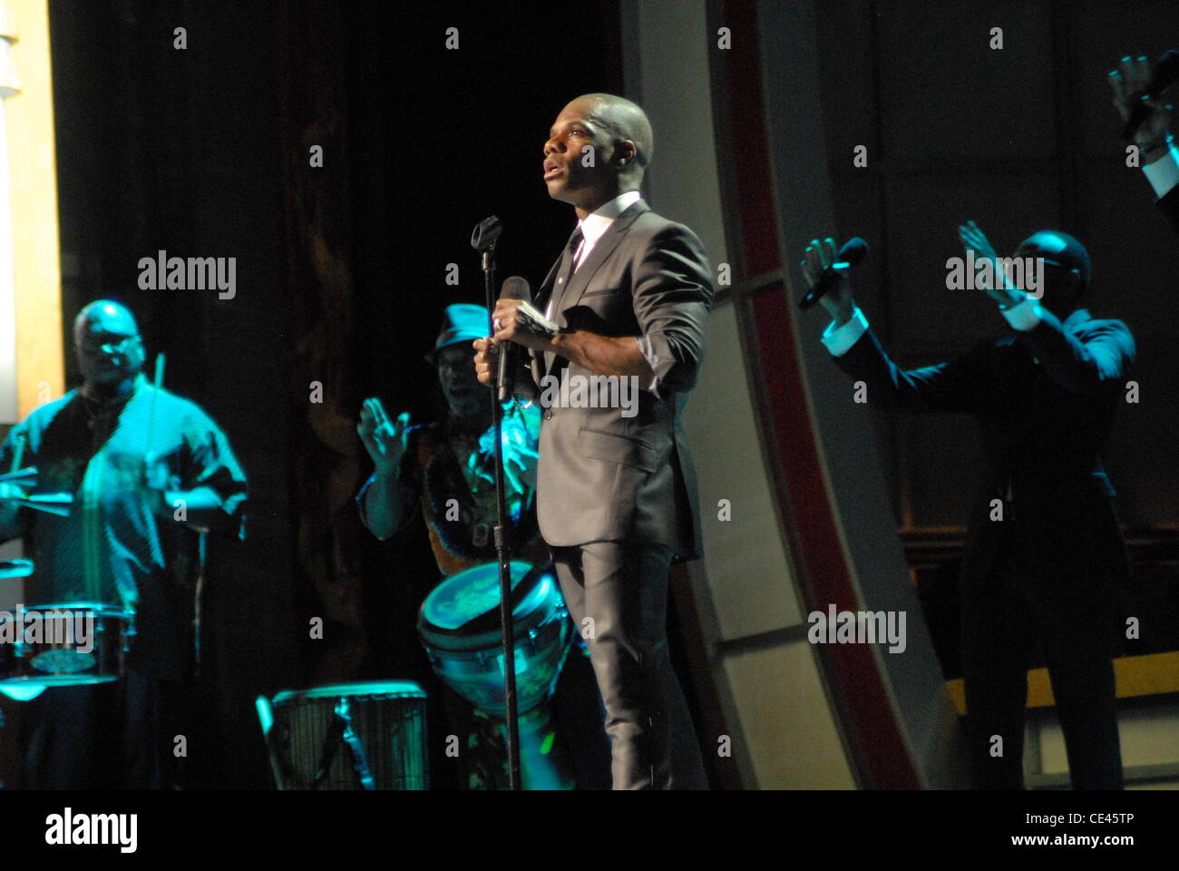 Kirk franklin hi-res stock photography and images - Alamy