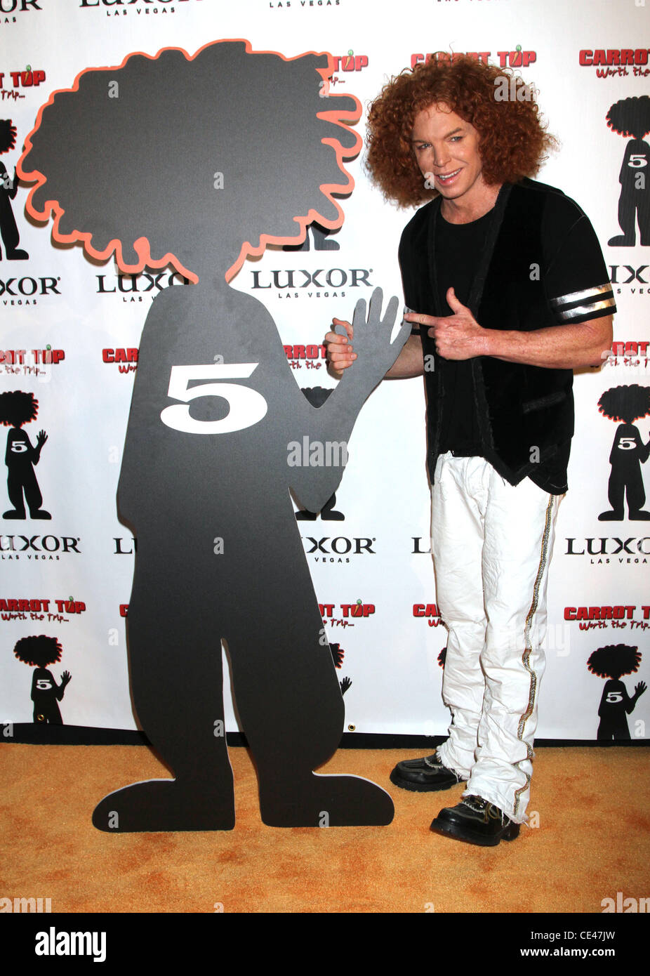 Carrot Top Carrot Top Celebrates Five Years at The Luxor Resort and