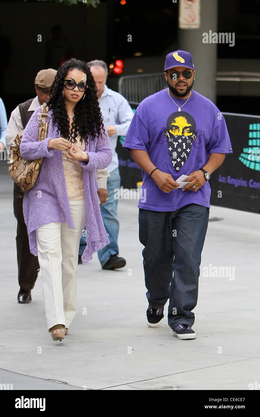 Ice Cube and Wife Celebrities are seen attending the LA Lakers vs. LA Clippers game at Staples Center. Los Angeles, California - 13.01.11 Stock Photo