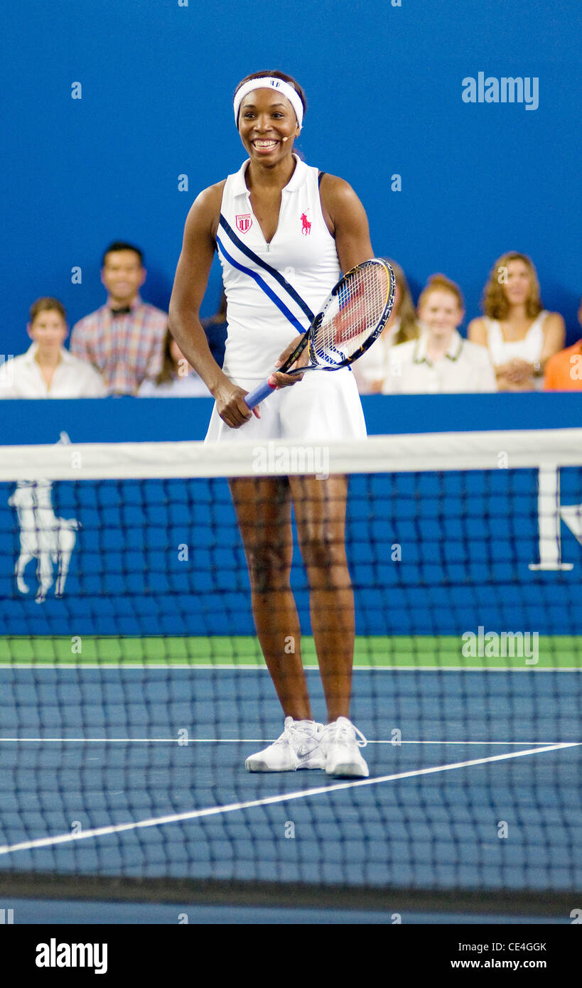 Venus Williams Polo Ralph Lauren Legends Tennis Clinic With Venus Williams  at Randall's Island Tennis Center. New York City, USA - 26.08.10 Stock  Photo - Alamy