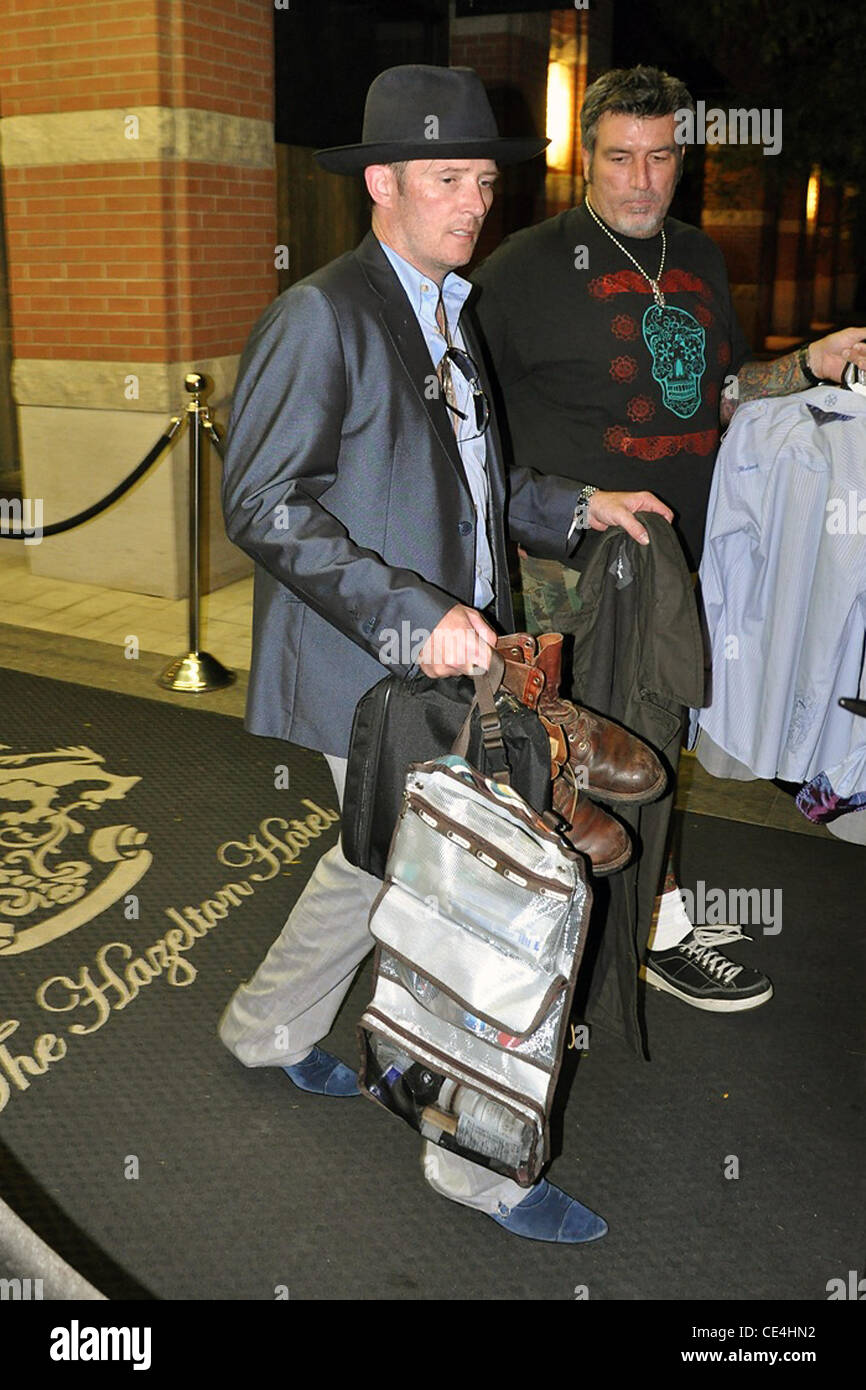Stone Temple Pilots frontman Scott Weiland leaving his hotel en route to Air Canada Centre Toronto, Canada - 29.08.10 Stock Photo
